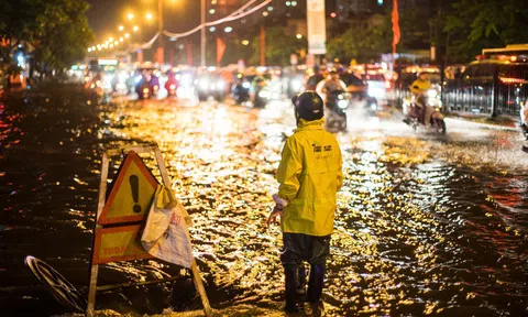 Hà Nội cần làm gì mỗi khi mưa lớn?
